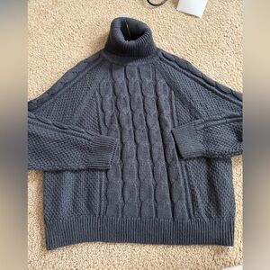 GAP turtleneck